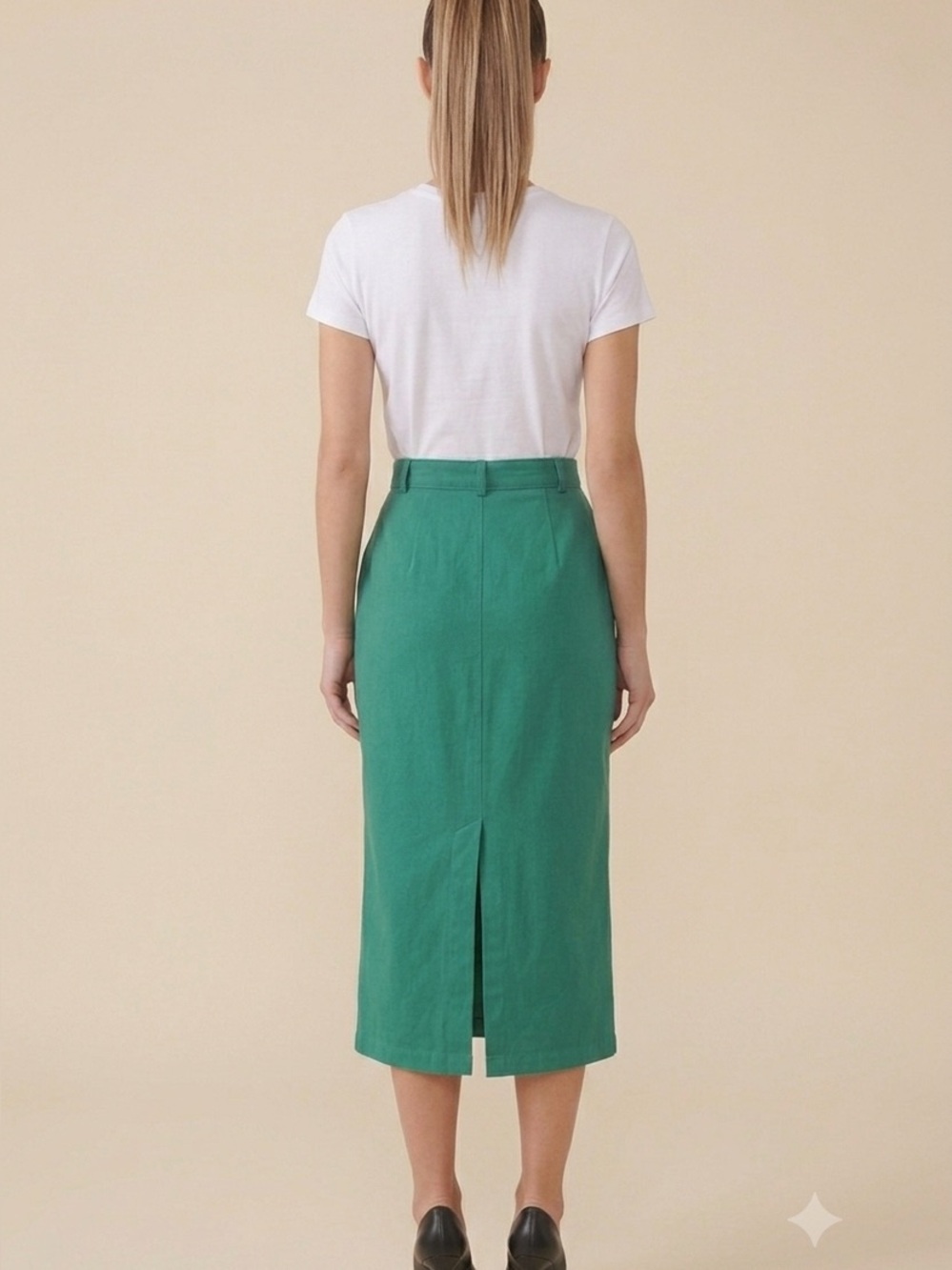 Vintage High-Waist Green Midi Pencil Skirt with Back Vent